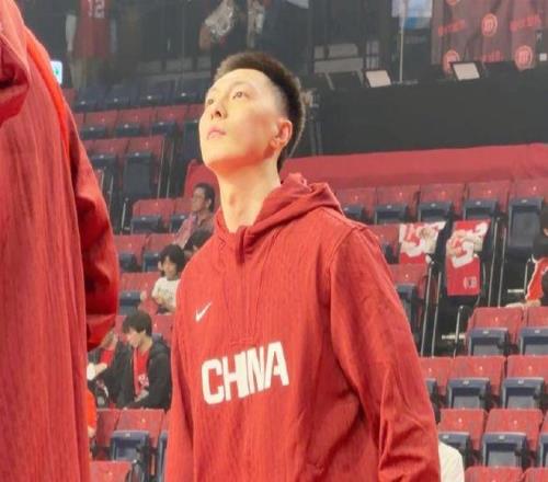 雷霆领跑官,方实力榜,湖人攀升至,广州赛马会,广州赛马,赛马俱乐部,赛马资讯